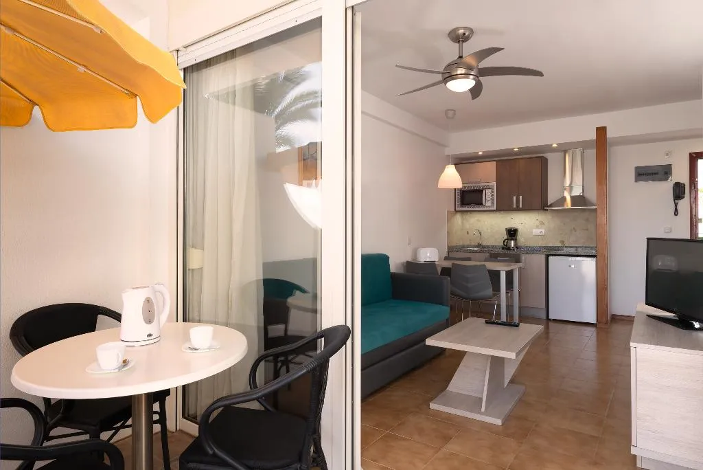 APARTMENT SIDE SEA VIEW Room, Apartments Montemayor, Gran Canaria