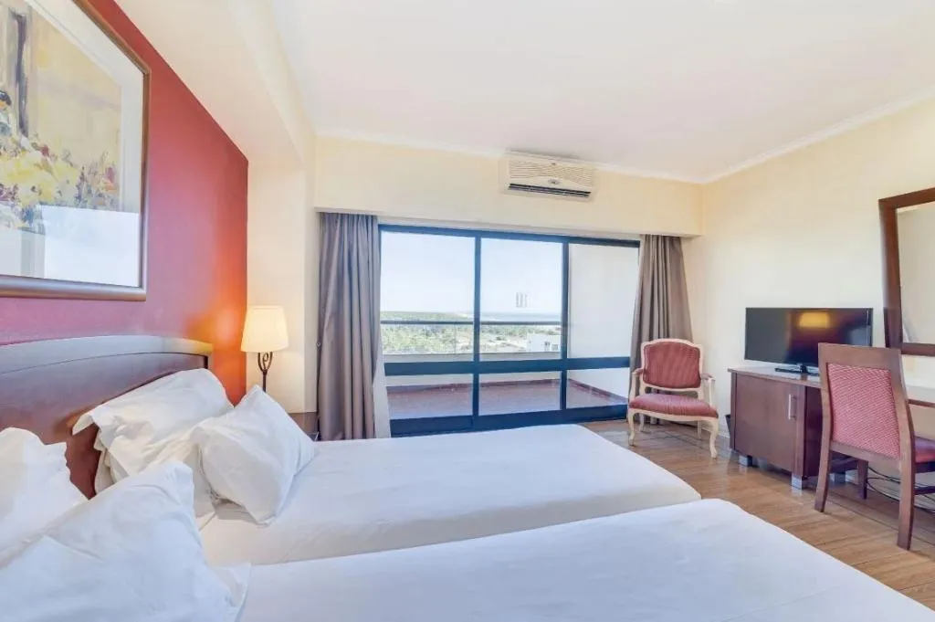 JUNIOR SUITE STANDARD Room, Yellow Praia Monte Gordo Hotel, Algarve