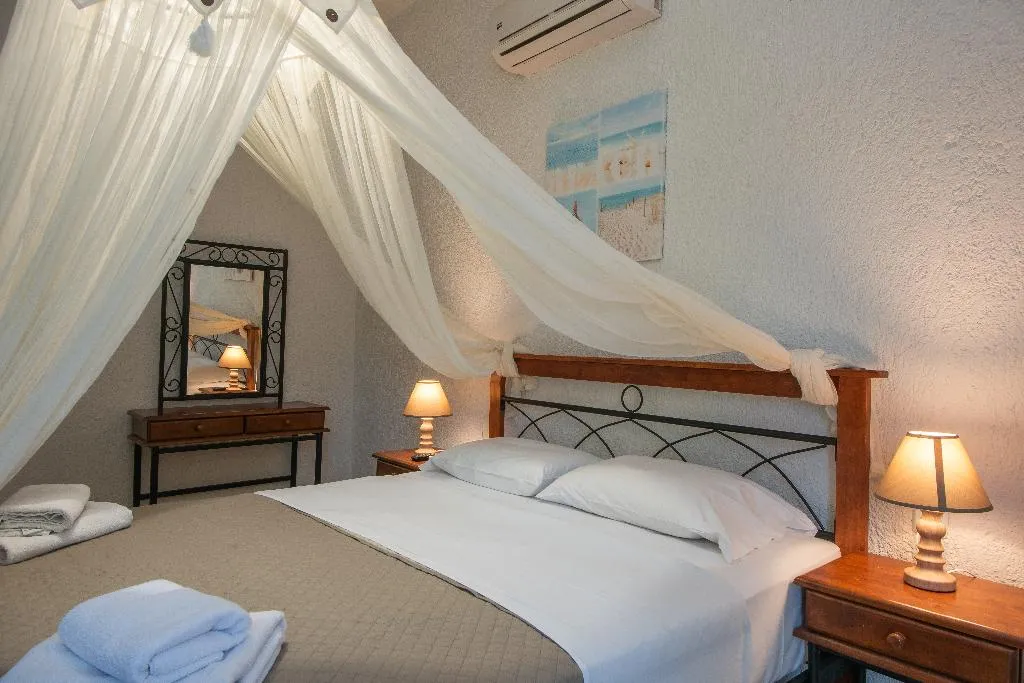 APARTMENT GARDEN VIEW Room, Athina Villas, Crete