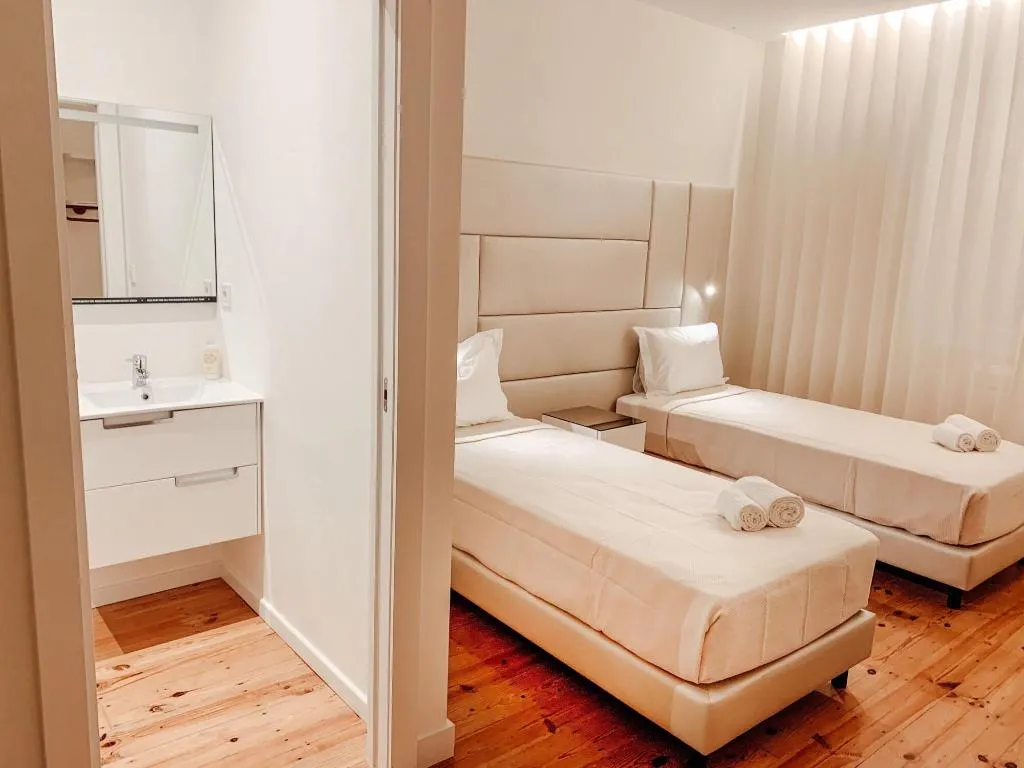 Room, Le Premier Lisbon Suites, Lisbon