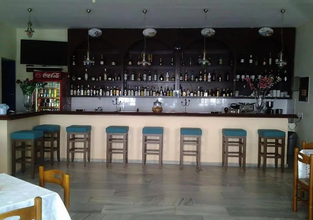 Bar, Petradi, Santorini
