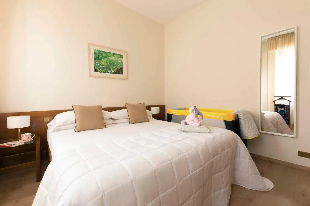 APARTMENT CAPACITY 3 TWO BEDROOMS Room, Residence Porta Al Prato, Florence
