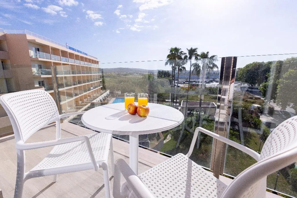 DOUBLE SUPERIOR POOL VIEW Room, Invisa Hotel Es Pla, Ibiza