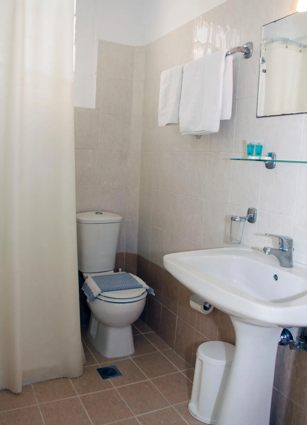 TRIPLE STANDARD Room, Golden Beach, Athens