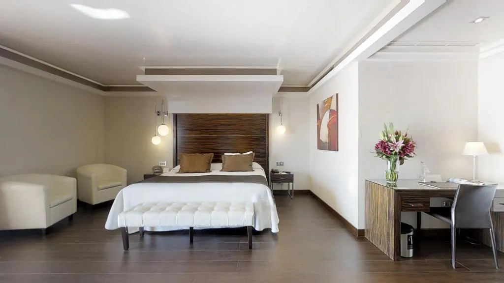 JUNIOR SUITE SEA VIEW WITH TERRACE Room, Vincci Seleccion Aleysa, Costa Del Sol