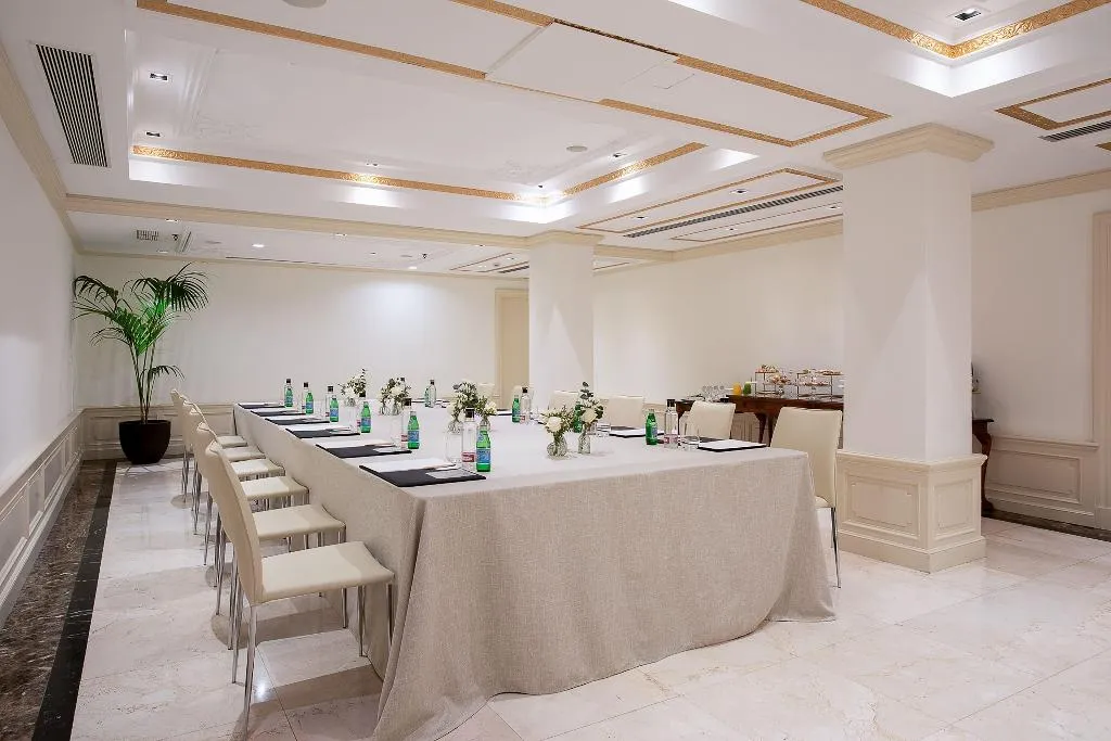 Conferences, Hotel Fenix Gran Meliá, Madrid