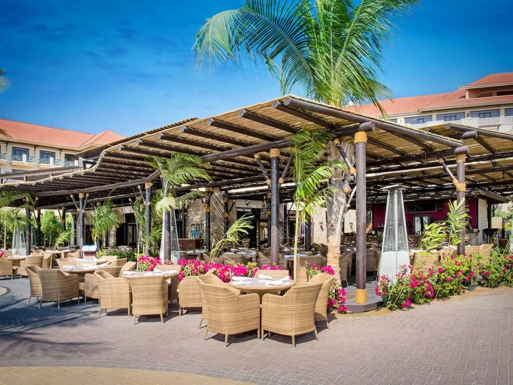 Bar, Sofitel Dubai The Palm, Dubai