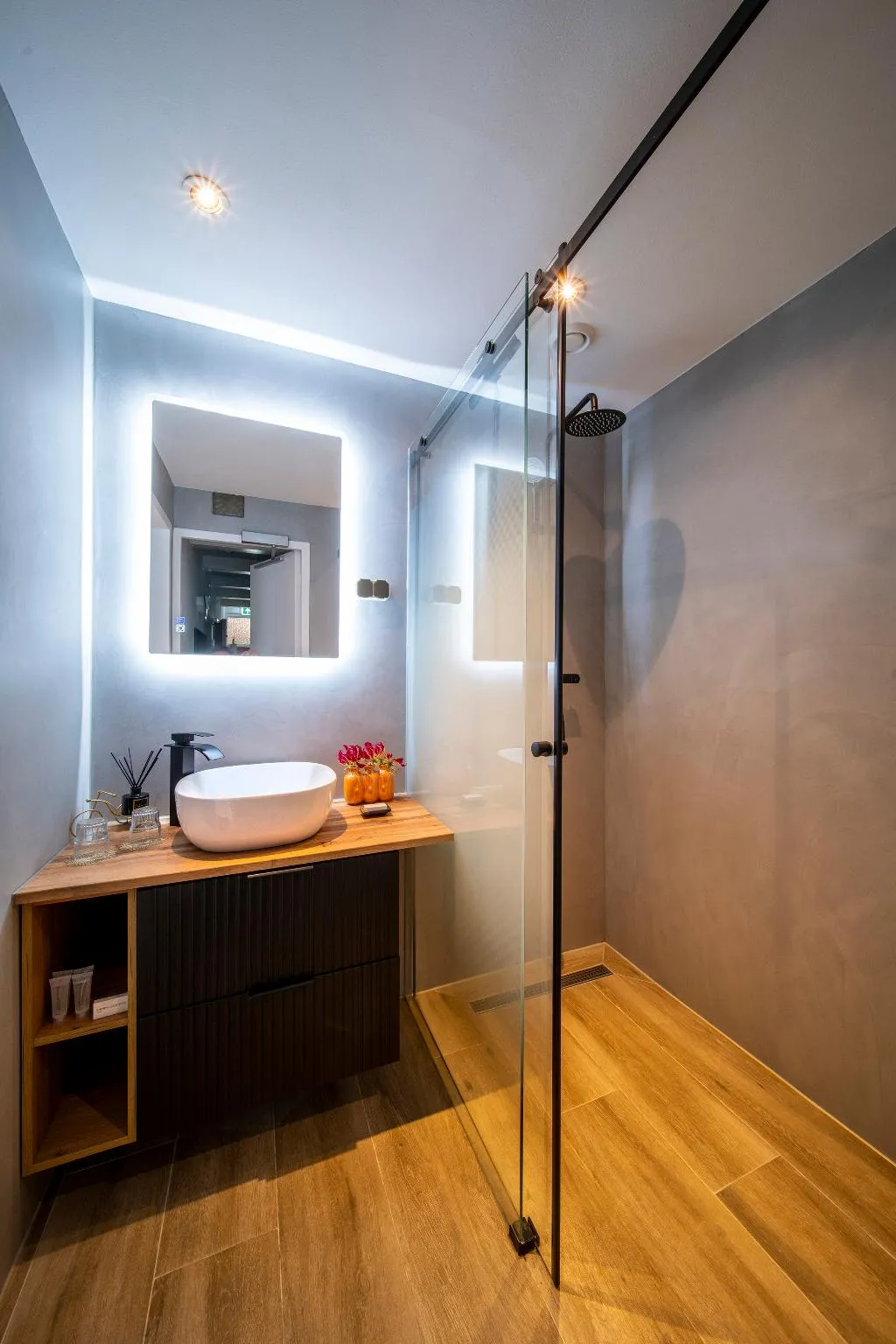 Double or Twin STANDARD Room, Hotel Jupiter, Amsterdam