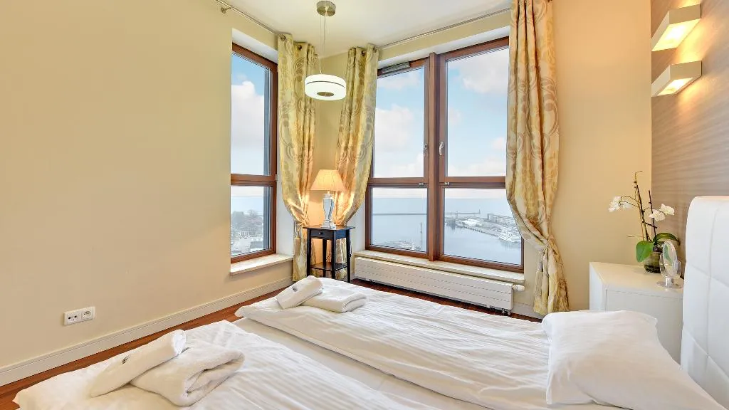 APARTMENT SEA VIEW CAPACITY 4 Room, Dom & House - Apartments Sea Towers, Gdansk