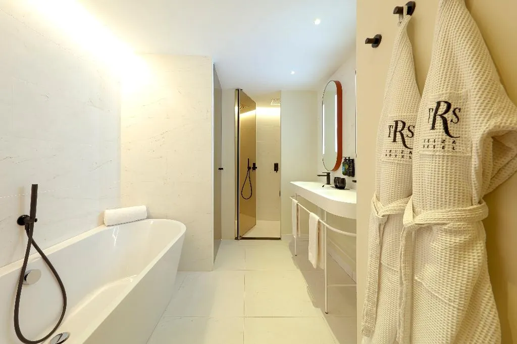 JUNIOR SUITE SEA VIEW Room, TRS Ibiza Hotel, Ibiza