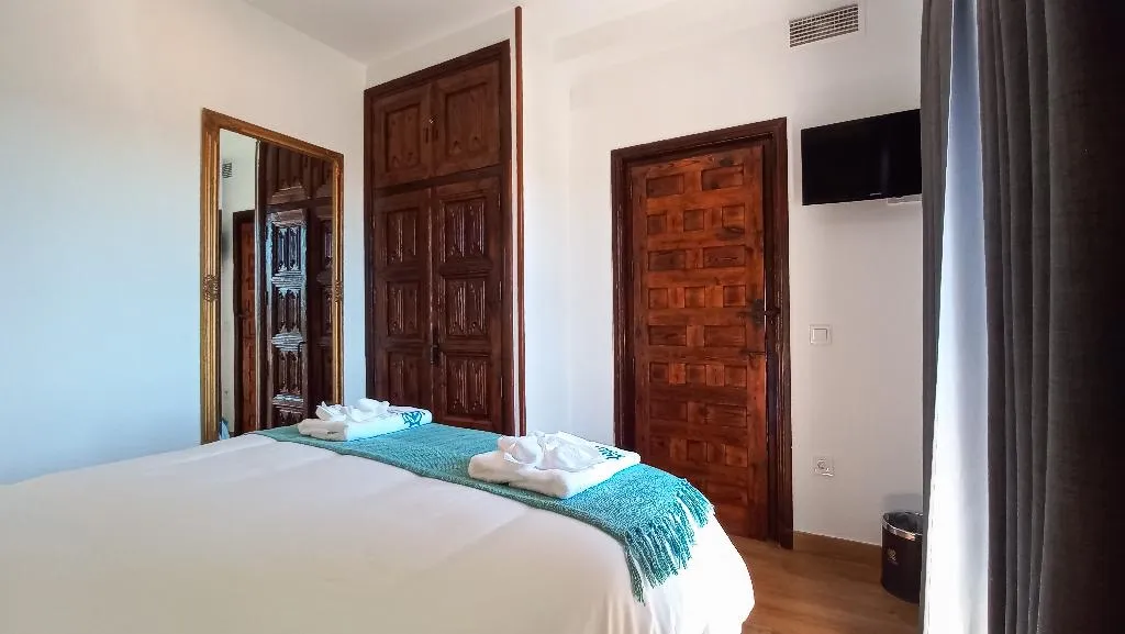 APARTMENT DELUXE GARDEN VIEW Room, Cason De Los Lopez Apartments, Madrid