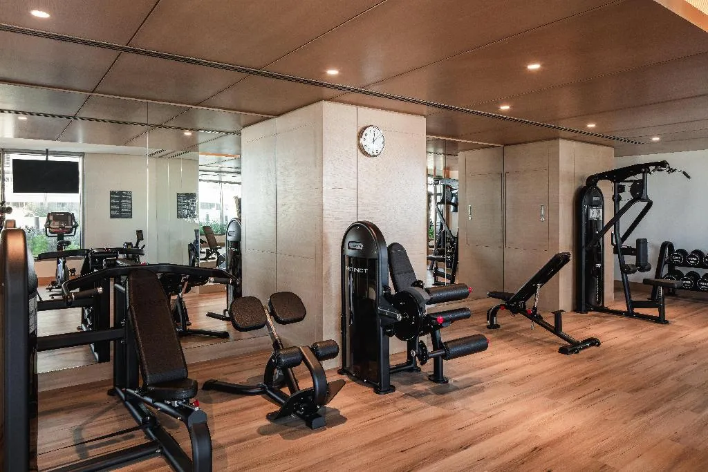 Sports and Entertainment, Holiday Inn Hotel & Suites Dubai Science Park, Dubai