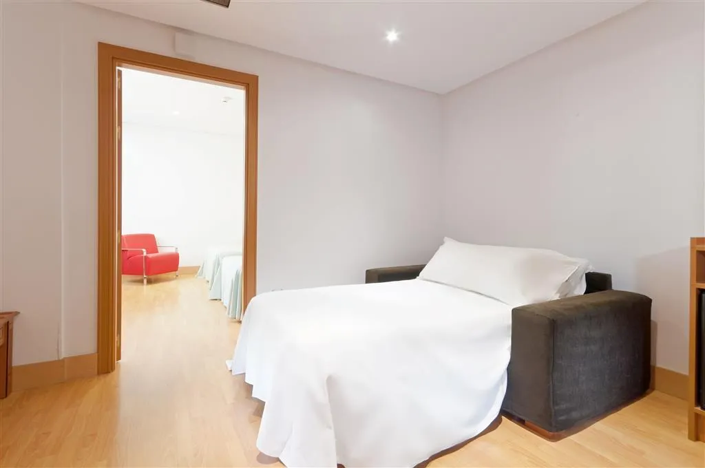 Room, Gran Hotel Los Angeles, Madrid