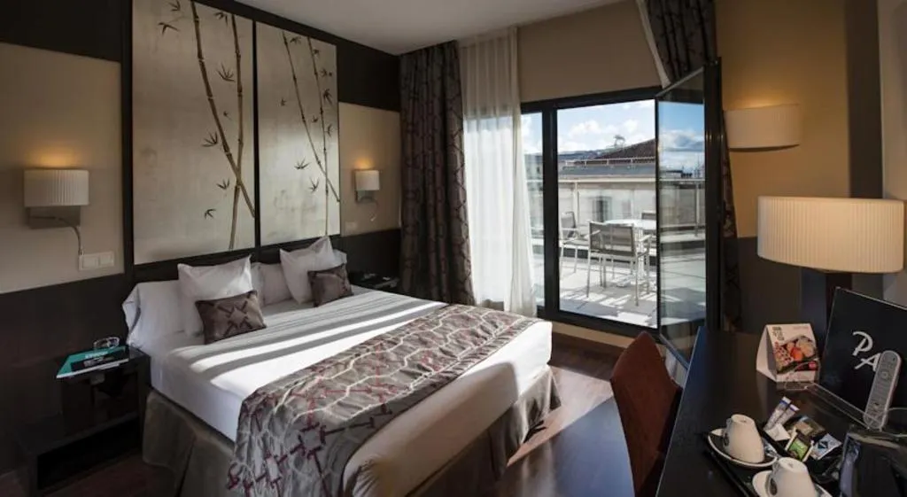 SUITE ONE BEDROOM Room, Radisson RED Madrid, Madrid