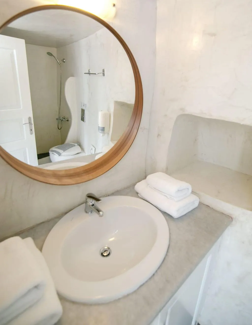 Room, Vogue Suites, Santorini