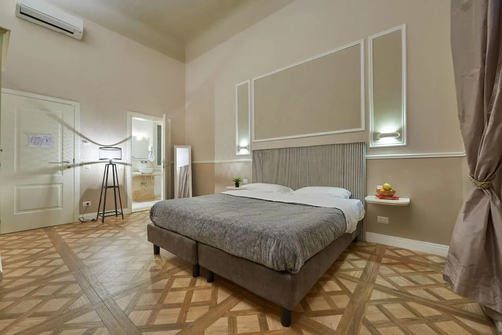 Room, B&B Le Stanze Del Duomo, Florence