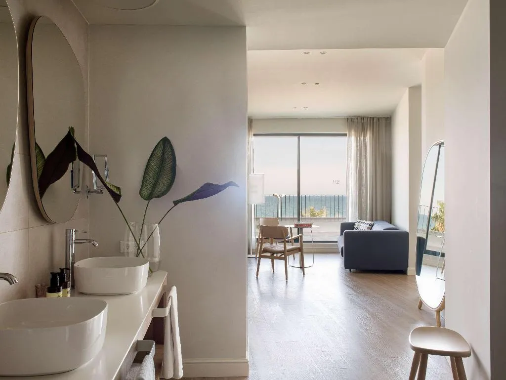 Room, ME Sitges Terramar, Costa Brava