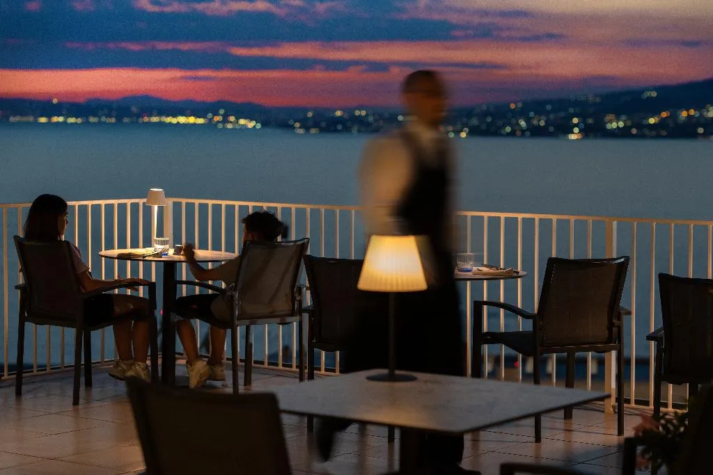 Restaurant, Relais Manfredi, Naples