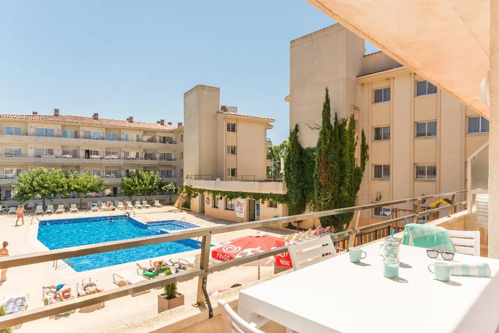 APARTMENT CAPACITY 6 TWO BEDROOMS Room, Pierre & Vacances Estartit Playa, Costa Brava