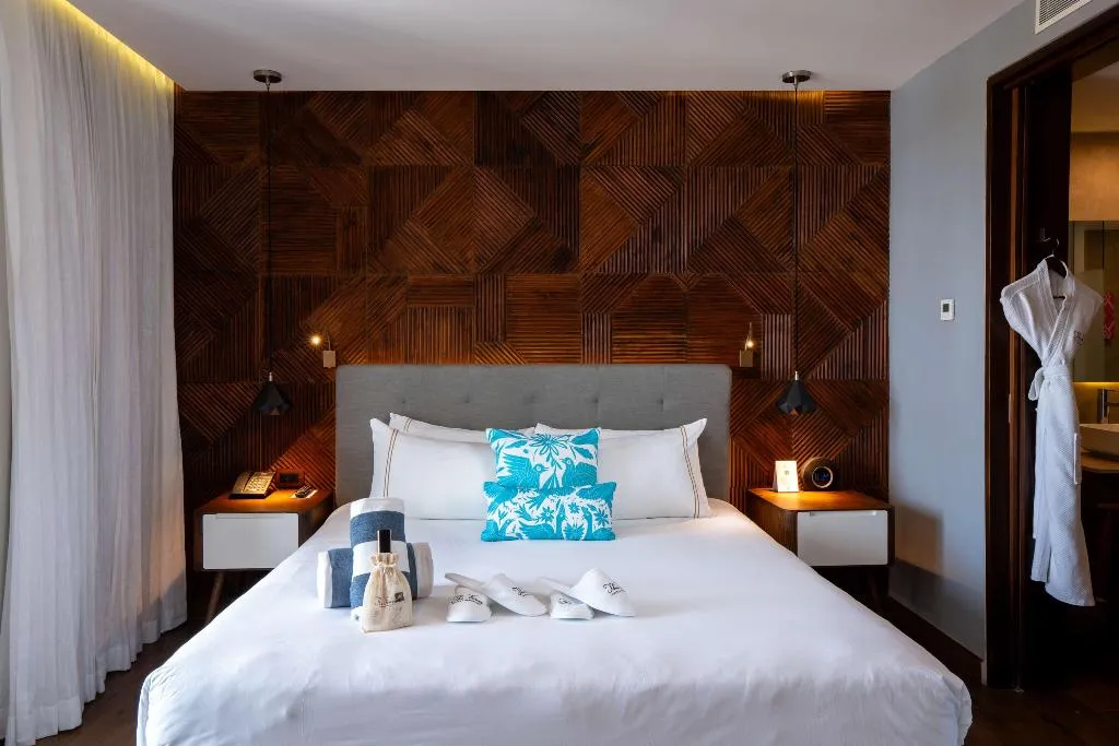SUITE TWO BEDROOMS Room, The Fives Downtown Hotel, Curio by Hilton, Playa Del Carmen