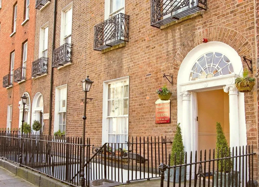 General view, Baggot Court Townhouse, Dublin