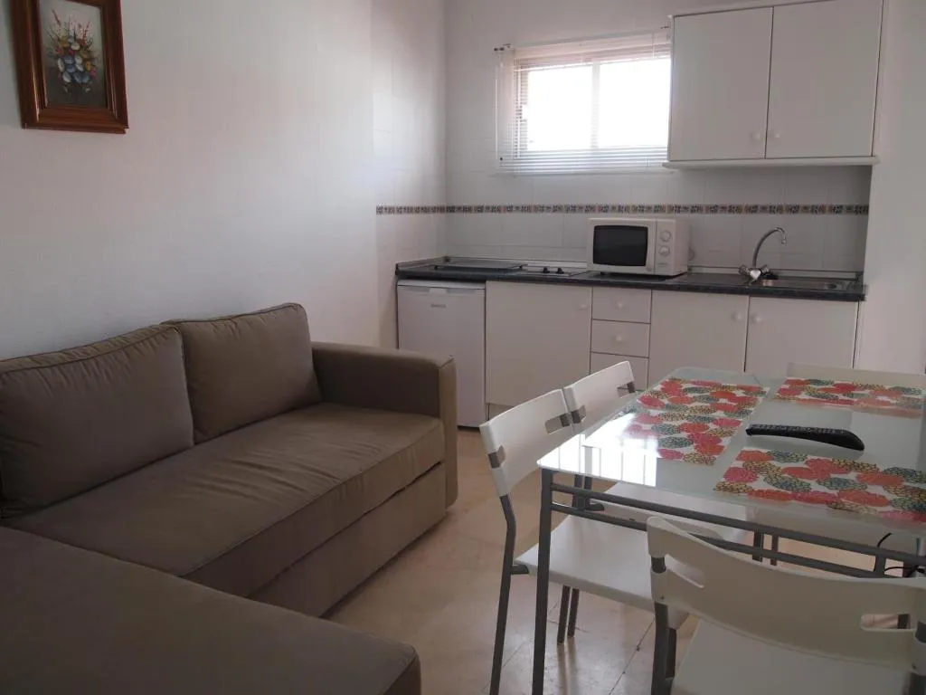 Room, Hostal Tres Soles, Costa Del Sol
