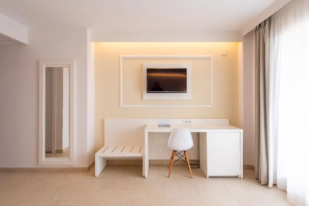 Room, Gran Hotel Peñiscola, Valencia