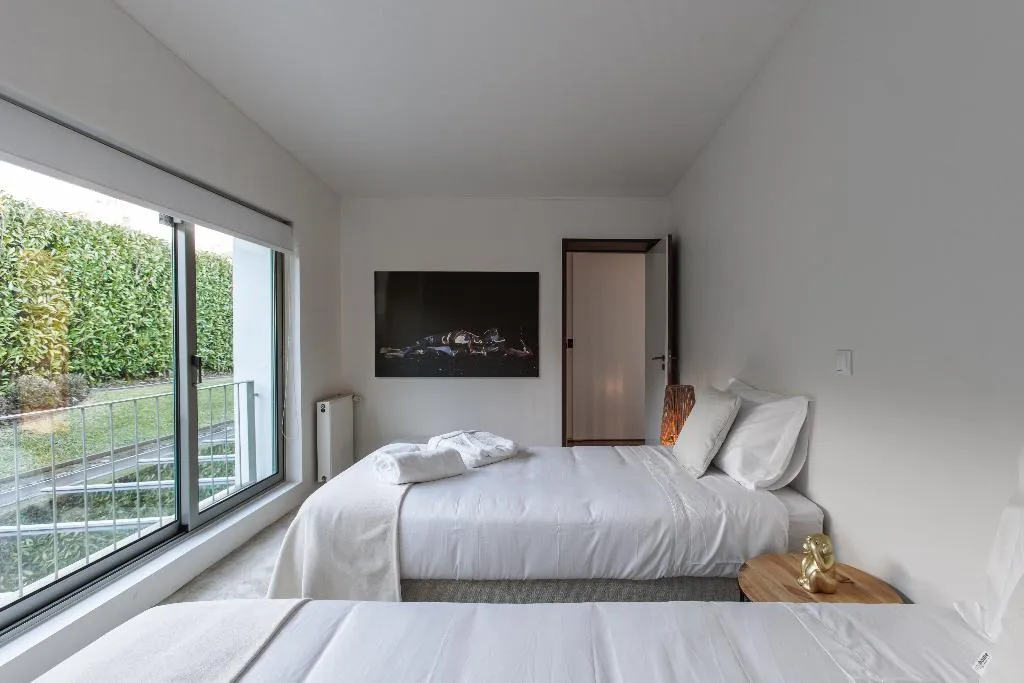 VILLA SUPERIOR FOUR BEDROOMS Room, Hole In One - Golf Villa, Porto