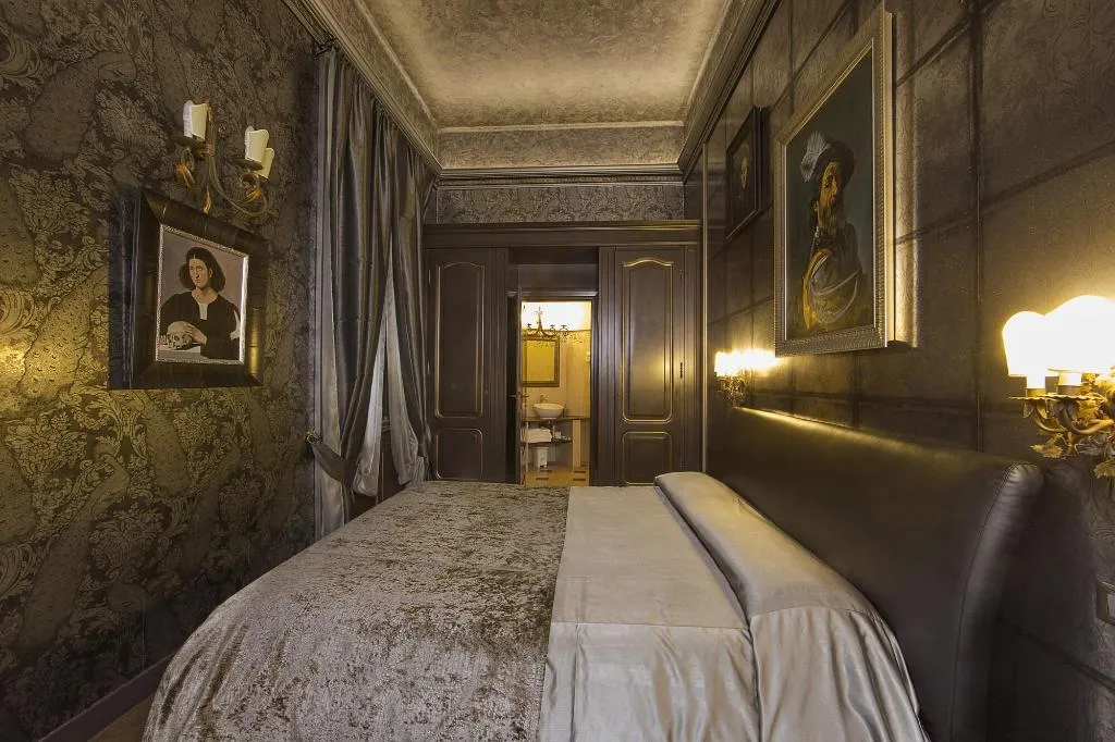 Room, Antica Dimora Delle Cinque Lune, Rome