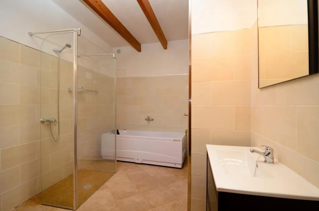 DOUBLE SINGLE USE STANDARD Room, Embat Hostel, Majorca