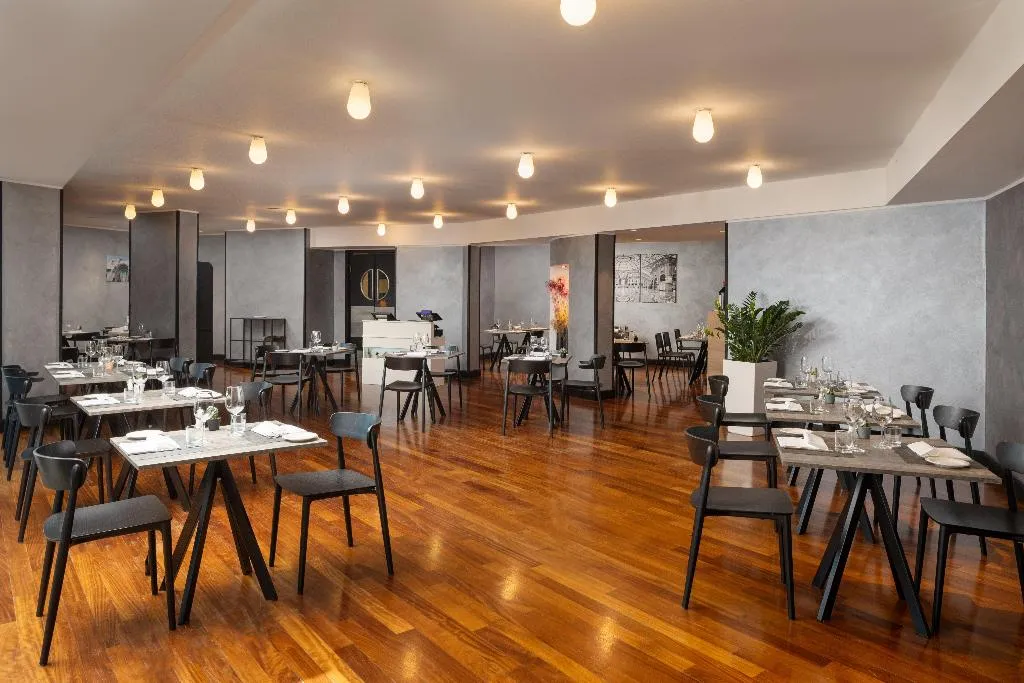 Restaurant, Crowne Plaza Milan Linate, Milan