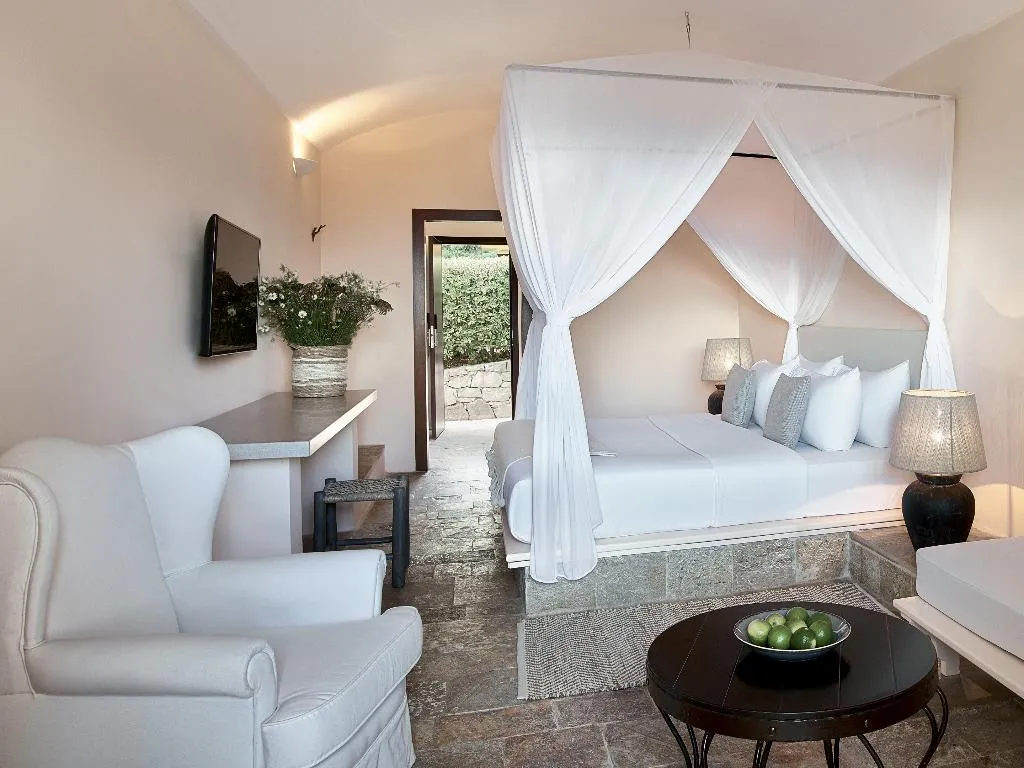 Double or Twin GARDEN VIEW Room, Grecotel Daphnila Bay, Corfu