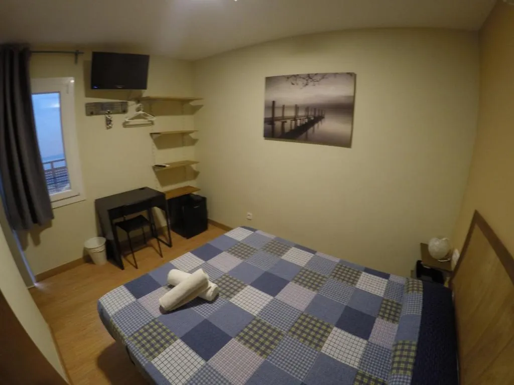 Room, L'Hostalet d'Arenys de Mar, Barcelona