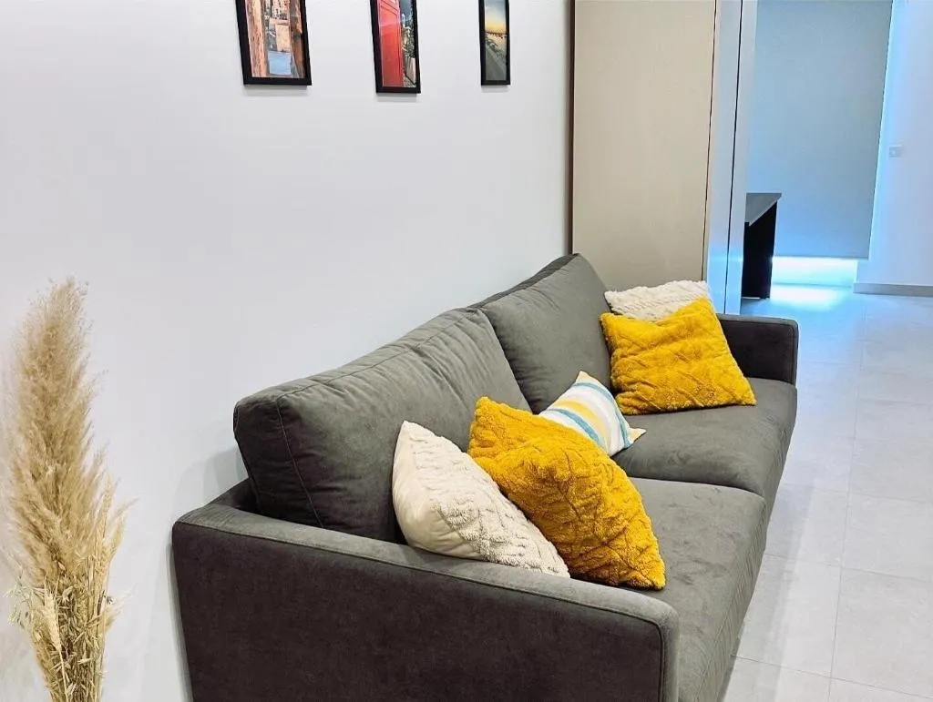 Room, The Central Guesthouse, Malta