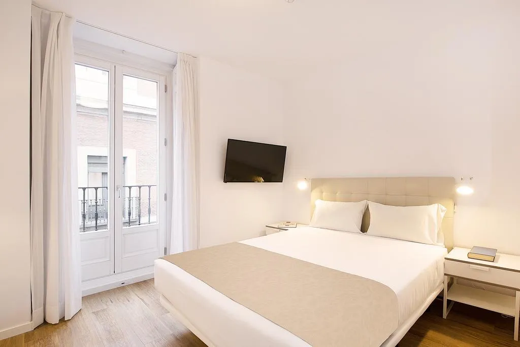 Room, Apartamentos La Bolsa 4, Madrid