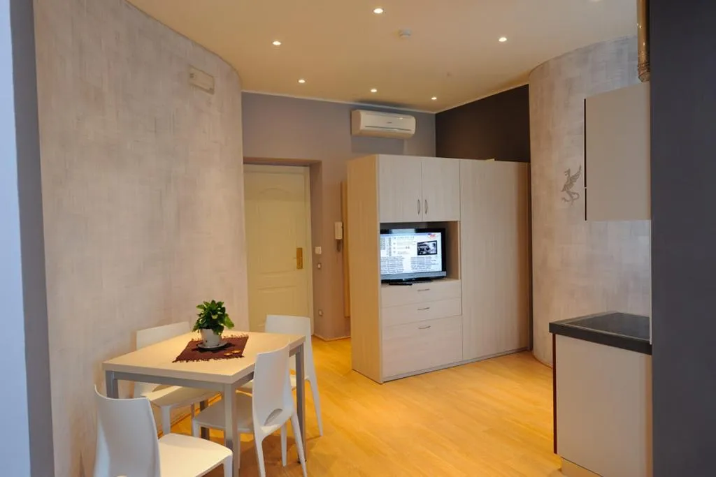 STUDIO STANDARD Room, Residence Villa Maurice, Milan