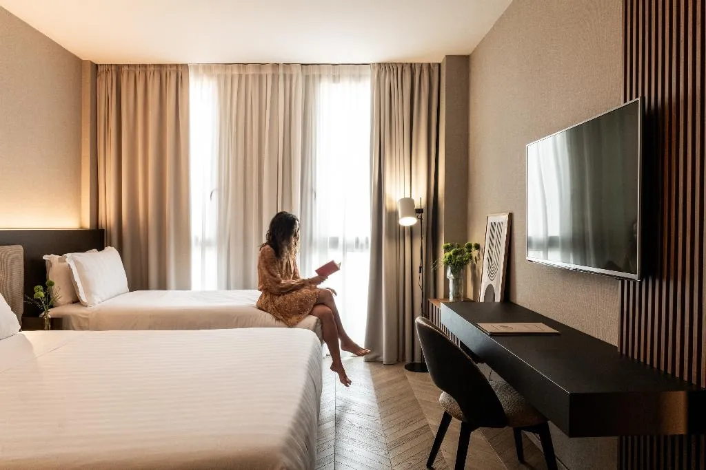 TRIPLE EXECUTIVE Room, Litta Palace, Milan