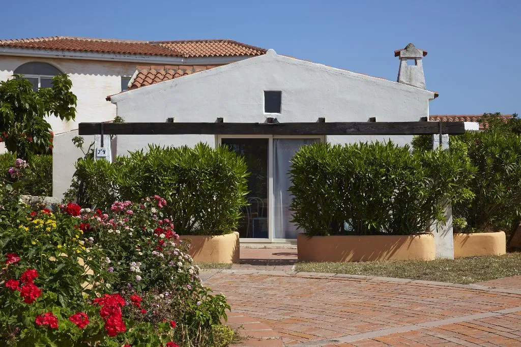 VILLA CAPACITY 6 Room, Lu Nibareddu Residence Hotel, Olbia