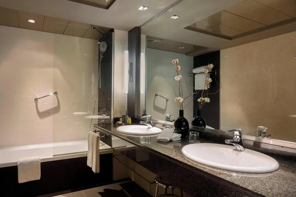 SUITE EXECUTIVE ONE BEDROOM Room, Marriott Hotel Madrid Auditorium, Madrid
