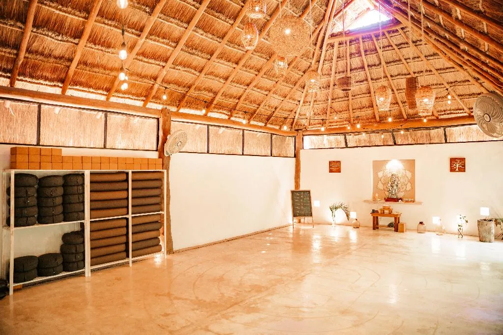 Sports and Entertainment, Petit Lafitte, Playa Del Carmen