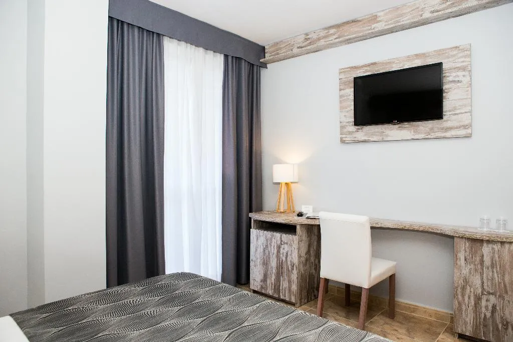 Double or Twin ECONOMY Room, Bahia del Sol, Majorca