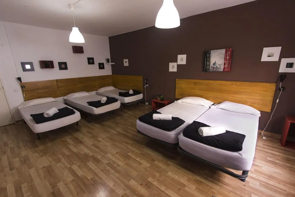 FAMILY ROOM STANDARD Room, Break N Bed Hostel, Barcelona