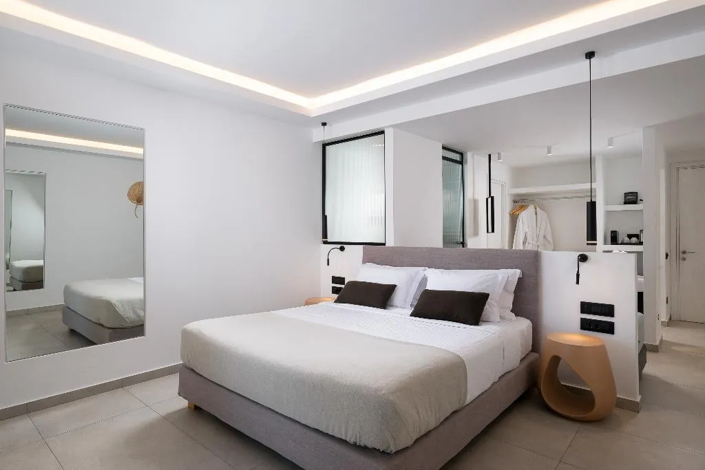 SUITE HONEYMOON Room, Oliving Mykonos Suites, Mykonos