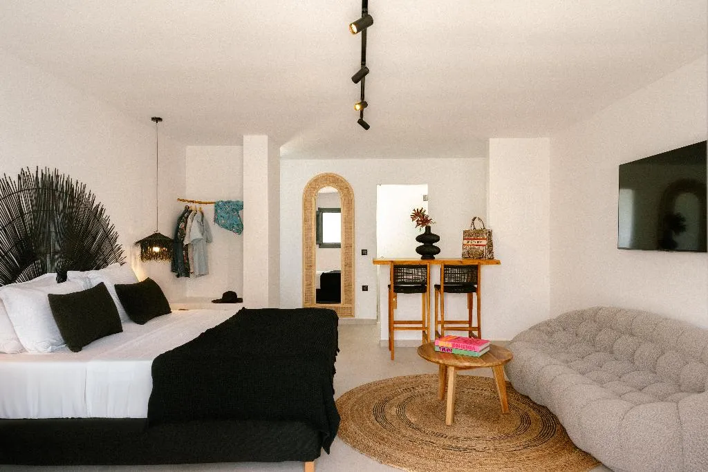 JUNIOR SUITE SEA VIEW Room, Gazelle Living, Santorini