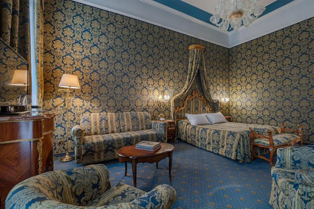 Room, Hotel Al Ponte Antico, Venice