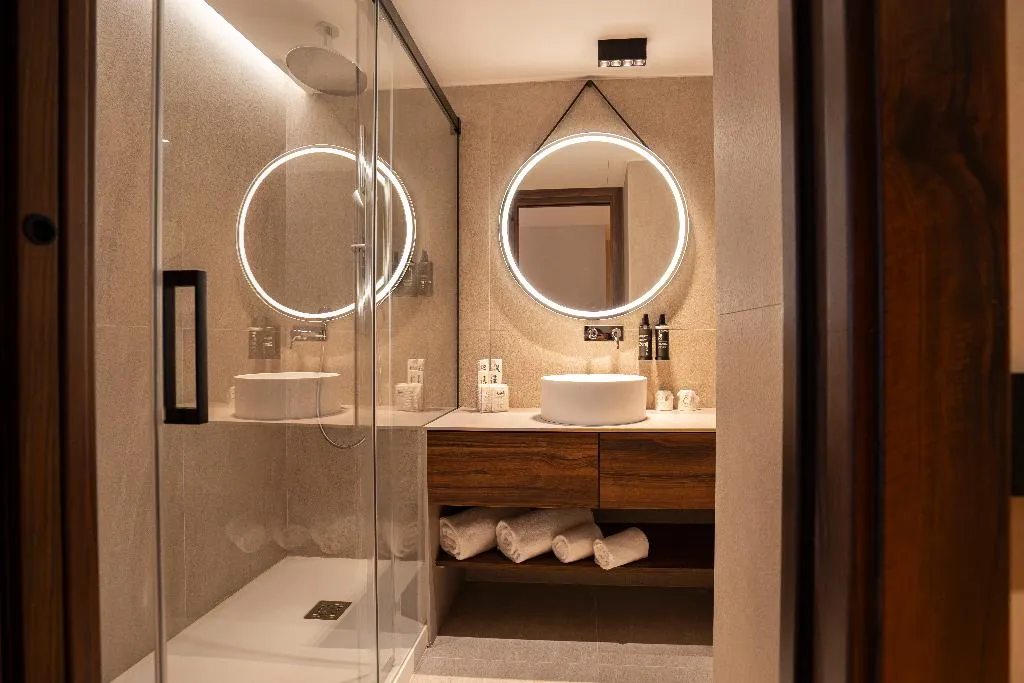 DOUBLE STANDARD Room, Zenit Borrell, Barcelona
