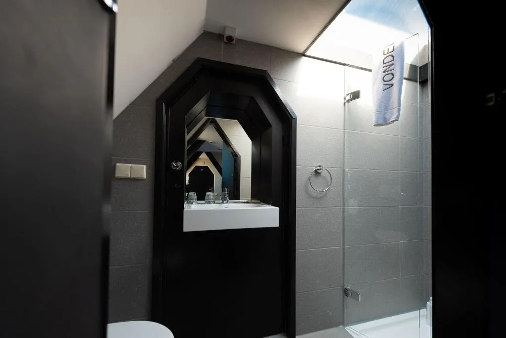 DOUBLE KING SIZE BED Room, Catalonia Vondel Amsterdam, Amsterdam