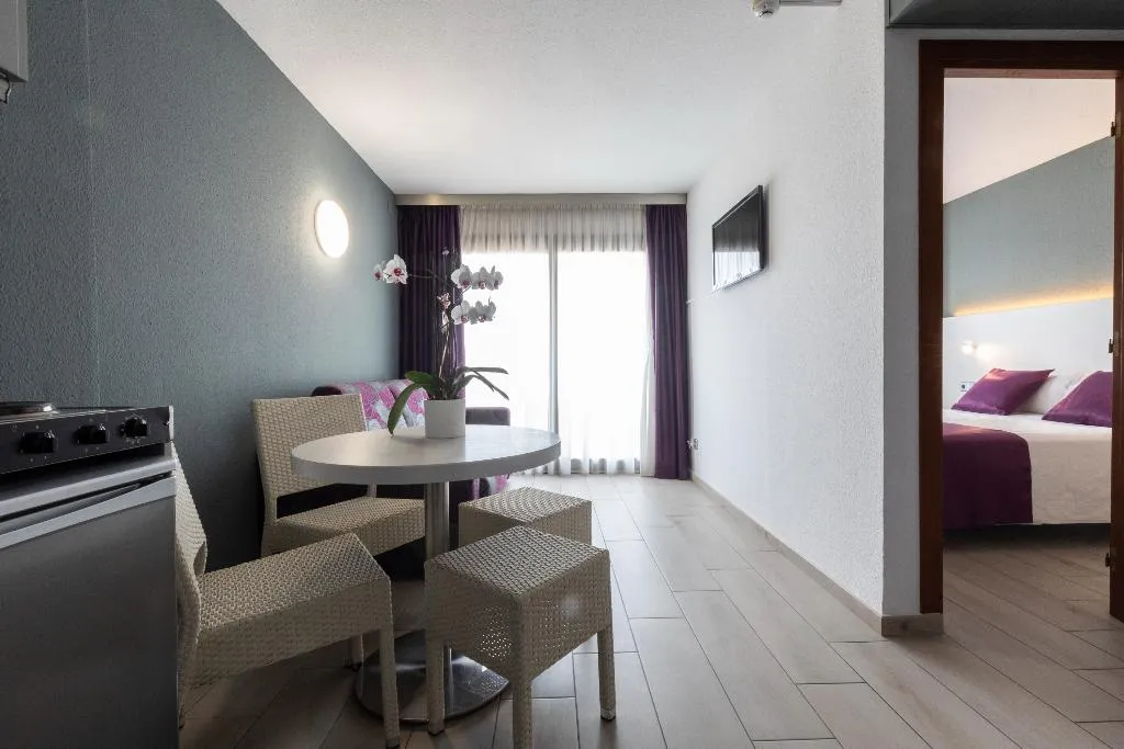 APARTMENT ONE BEDROOM Room, Aparthotel Miami Park, Costa Brava
