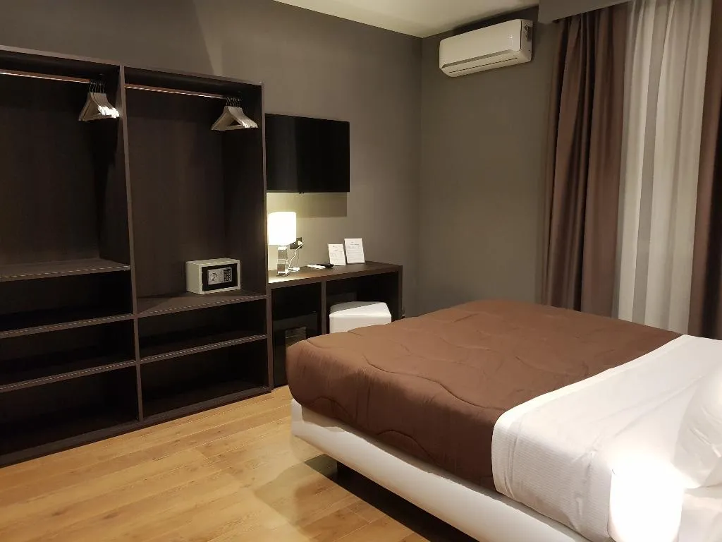 TRIPLE STANDARD Room, Hotel Europa Art Caserta, Naples