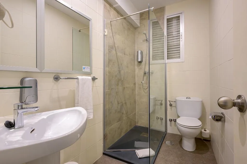 DOUBLE SINGLE USE STANDARD Room, NeoMagna Madrid, Madrid